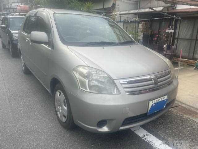 2005 Toyota Raum