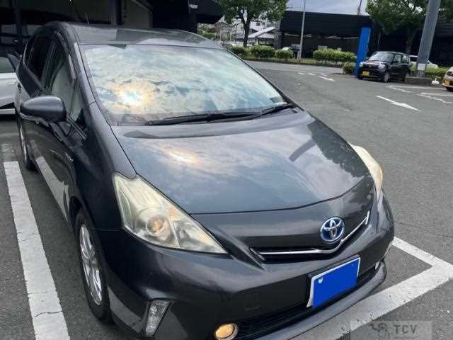 2011 Toyota PRIUS α