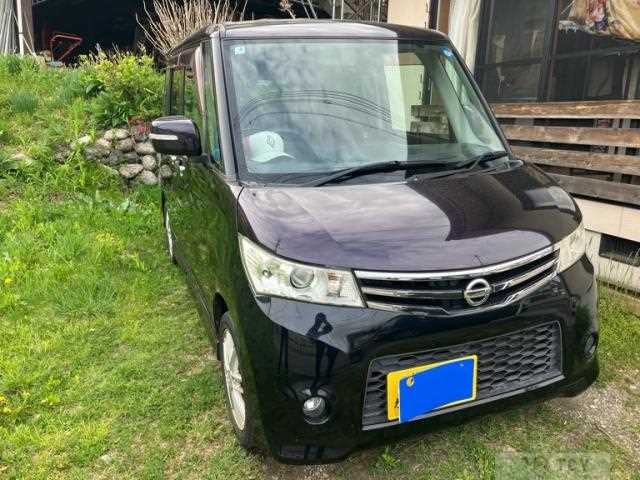 2010 Nissan ROOX