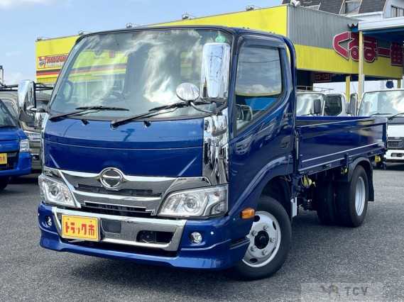 2023 Hino Dutro