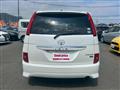 2010 Toyota Isis