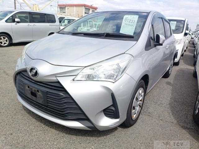 2017 Toyota Vitz