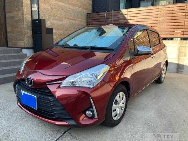 2017 Toyota Vitz