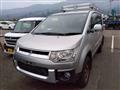 2017 Mitsubishi Delica D5