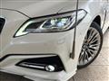 2019 Toyota Crown Hybrid