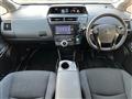 2016 Toyota PRIUS α