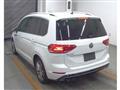 2017 Volkswagen Golf Touran