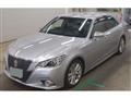 2013 Toyota Crown Hybrid