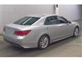 2013 Toyota Crown Hybrid