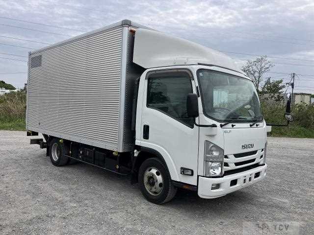 2021 Isuzu Elf Truck