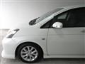 2010 Toyota Isis
