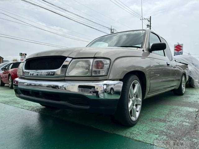2003 Toyota Hilux Sports Pickup