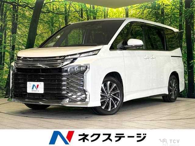2022 Toyota Voxy