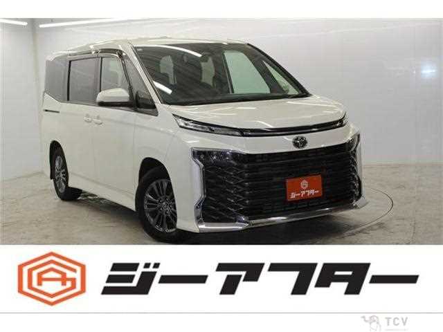 2022 Toyota Voxy