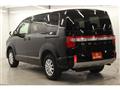 2020 Mitsubishi Delica D5