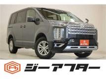 2019 Mitsubishi Delica D5