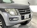 2015 Mitsubishi Pajero