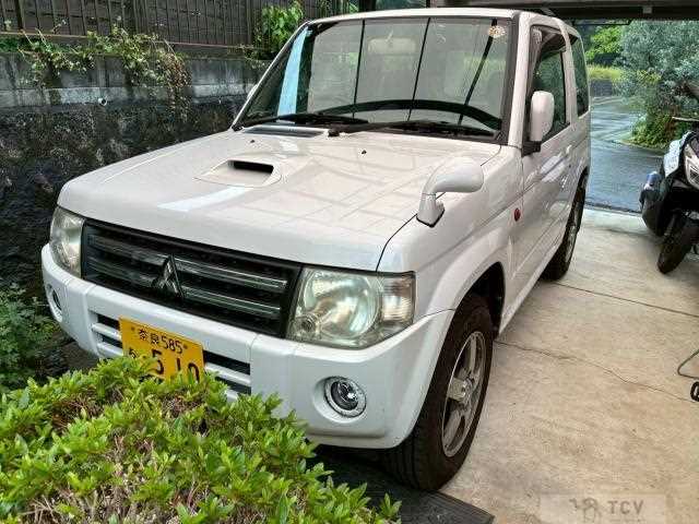 2009 Mitsubishi Pajero Mini