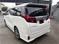 2016 Toyota Alphard Hybrid