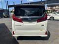 2018 Toyota Alphard Hybrid