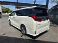 2018 Toyota Alphard Hybrid