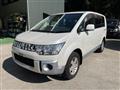2014 Mitsubishi Delica D5