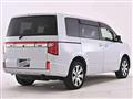 2024 Mitsubishi Delica D5