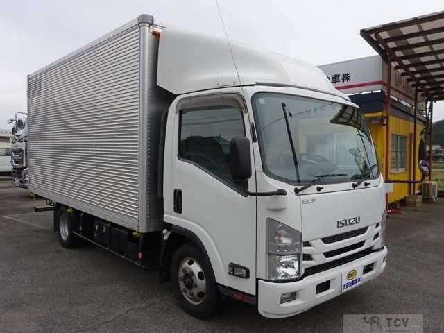 2020 Isuzu Elf Truck