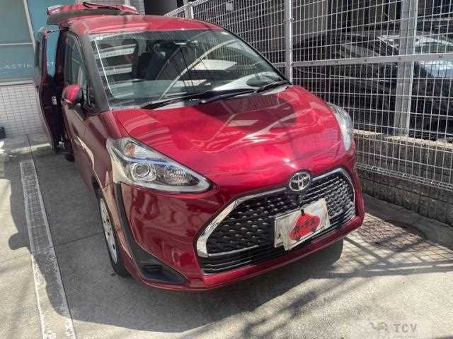 2022 Toyota Sienta