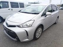2018 Toyota PRIUS α
