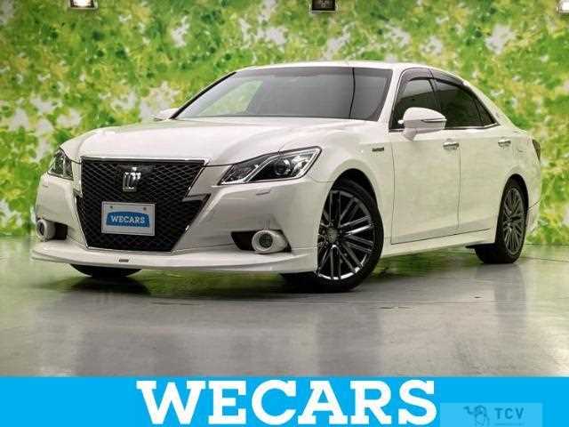 2013 Toyota Crown Hybrid