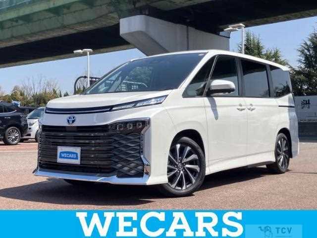 2023 Toyota Voxy