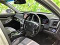 2016 Toyota Crown Hybrid