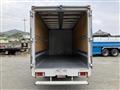 2019 Isuzu Elf Truck