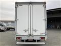 2019 Isuzu Elf Truck