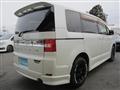 2009 Mitsubishi Delica D5