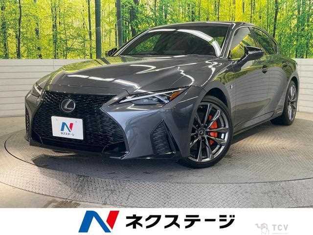 2021 Lexus IS