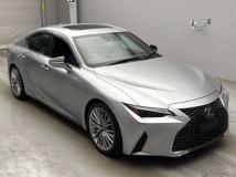 2021 Lexus IS