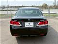 2015 Toyota Crown Hybrid
