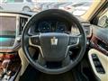 2015 Toyota Crown Hybrid