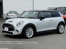 2021 BMW MINI