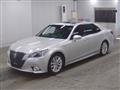 2013 Toyota Crown Hybrid