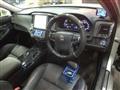 2013 Toyota Crown Hybrid