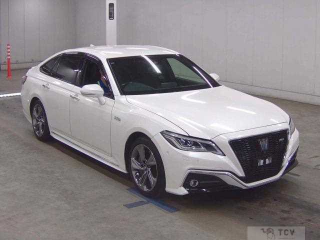 2018 Toyota Crown Hybrid