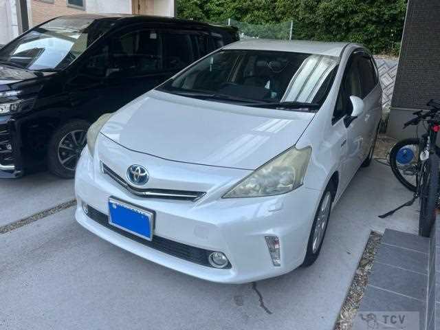 2012 Toyota PRIUS α