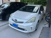 2012 Toyota PRIUS α