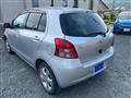 2005 Toyota Vitz