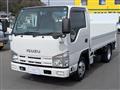2013 Isuzu Elf Truck