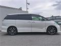2015 Toyota Estima