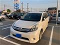 2013 Toyota Isis